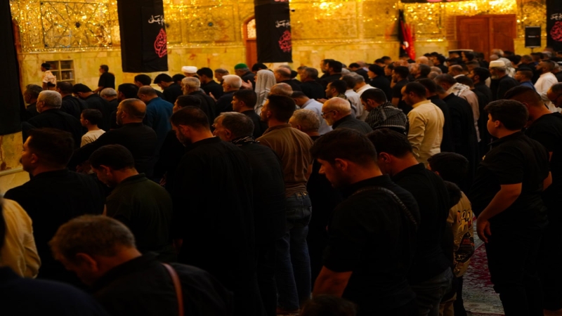 صلاة الجماعة العبادية في حرم السيدة شريفة بنت الامام الحسن المجتبى(عليهما السلام) بإمامة سماحة الشيخ حيدر الجبوري (دام توفيقه)