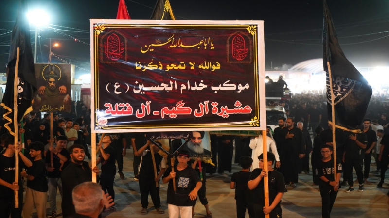 توافد المعزين والمواكب المعزيه الى السيدة الشريفة بنت الامام الحسن المجتبى(عليهما السلام)بذكرى استشهاد ابيها الامام الحسن المجتبى ع
