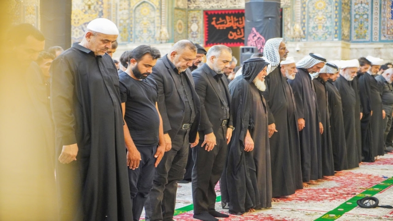 صلاة الجماعة العبادية في حرم السيدة شريفة بنت الامام الحسن المجتبى(عليهما السلام) بإمامة سماحة الشيخ حسن السيلاوي (دام توفيقه)