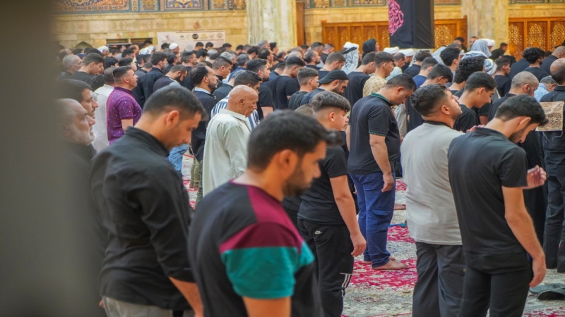 صلاة الجماعة العبادية في حرم السيدة شريفة بنت الامام الحسن المجتبى(عليهما السلام) بإمامة سماحة الشيخ حسن السيلاوي (دام توفيقه)