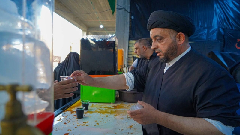 موكب الأمانة الخاصة لمرقد الشريفة بنت الحسن (ع) يواصل تقديم أفضل الخدمات للزائرين