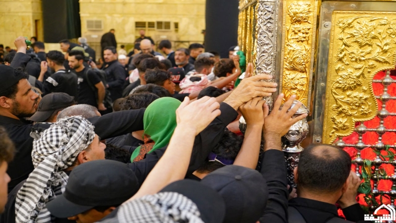 موكب الأمانة الخاصة لمرقد الشريفة بنت الحسن (ع) يواصل تقديم أفضل الخدمات للزائرين
