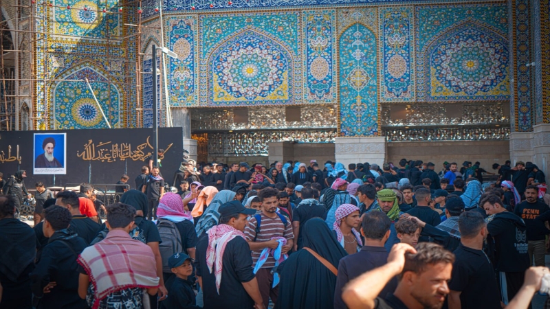 جاؤا من بقاع مختلفة .. وفي طريق العشق الحسيني اجتمعوا