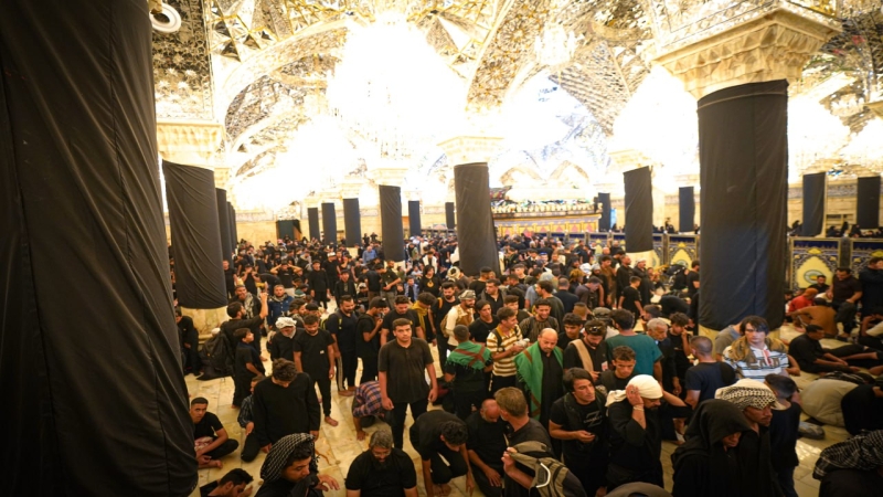 «محط أشواق الزائرين، أدخلوها بسلام آمنين»