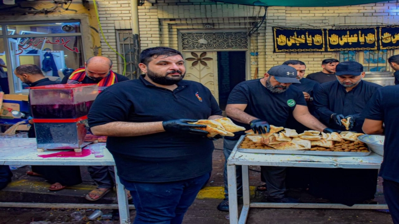 يستمر موكب الأمانة الخاصة لمرقد العلوية الطاهرة الشريفة بنت الإمام الحسن المجتبى (عليهما السلام ) في كربلاء المقدسة بتقديم افضل الخدمات الى زوار ابي ع