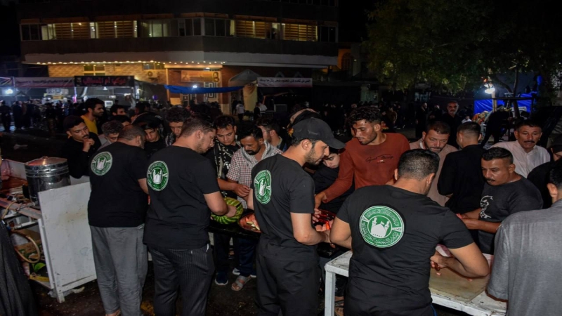 يستمر موكب الأمانة الخاصة لمرقد العلوية الطاهرة الشريفة بنت الإمام الحسن المجتبى (عليهما السلام ) في كربلاء المقدسة بتقديم افضل الخدمات الى زوار ابي ع