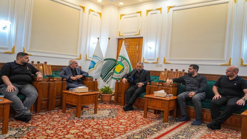 ضمن جولاته التفقدية زار نائب الأمين العام للمزارات الشيعية الشريفة رئيس مهندسين أقدم الأستاذ محمد عباس شنون مزار العلوية الشريفة بنت الإمام الحسن المج