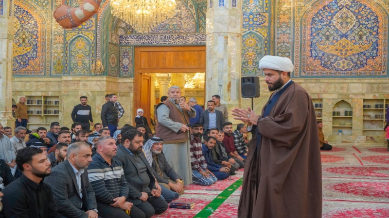 صلاة الجماعة العبادية في حرم السيدة الشريفة بنت الامام الحسن المجتبى(عليهما السلام)