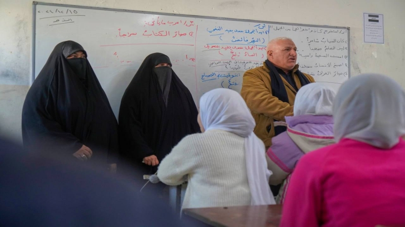 الأمانة الخاصة لمرقد العلوية الشريفة بنت الحسن (ع) تنظم زيارات الى المدارس تهدف الى تعليم المسائل الفقهية والعقائدية والأخلاقية ونشر علوم القرآن
