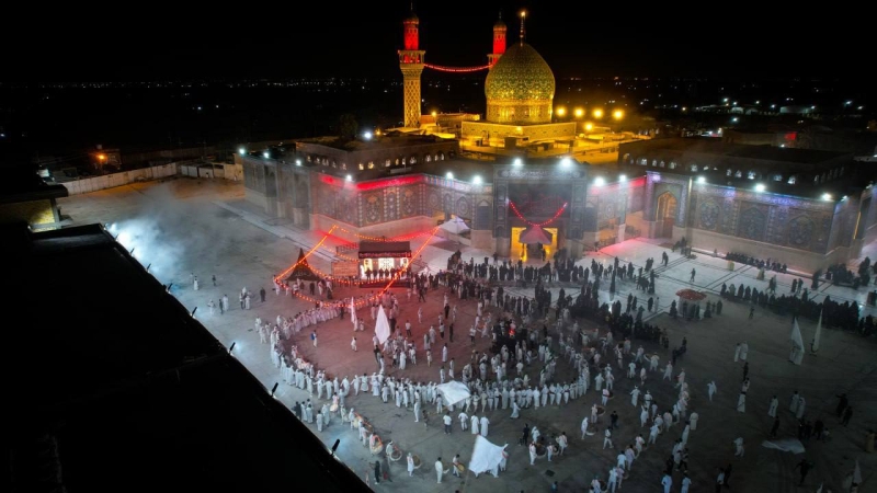 نزول موكب وهيئة شباب فاطمة الزهراء (ع) الى مرقد الشريفة بنت الامام الحسن المجتبى (عليهما السلام)