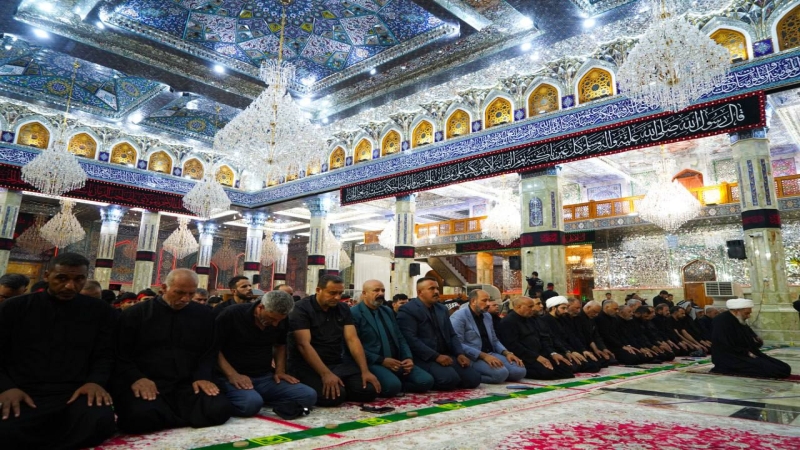 صلاة الجماعة العبادية في حرم السيدة الشريفة بنت الامام الحسن المجتبى(عليهما السلام) بإمامة اية الله سماحة الشيخ محمد السند (دام توفيقه)