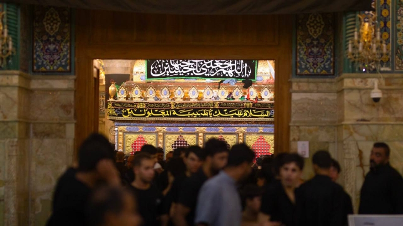 حركة الزائرين من جوار مرقد العلوية الشريفة بنت الامام الحسن المجتبى (عليهما السلام) في ذكرى شهادتها